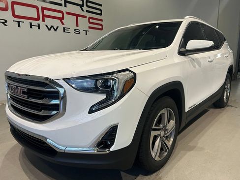 Used 2019 GMC Terrain SLT w/ Preferred Package FWD image 2