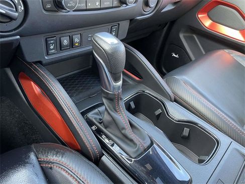 Used 2023 Nissan Frontier PRO-4X w/ Pro-4X Premium Package image 32