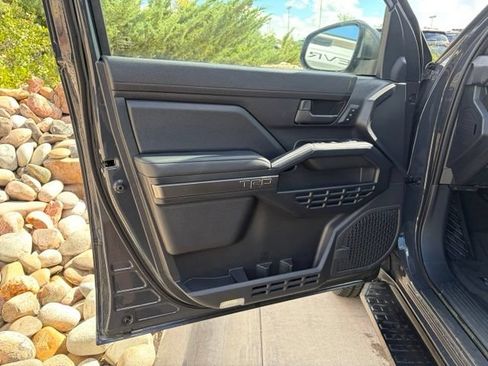 Used 2025 Toyota 4Runner TRD Off-Road Premium w/ Tow Technology Package AWD/4WD image 15