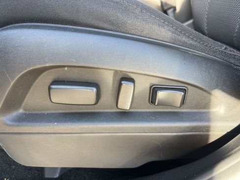 Used 2015 Chevrolet Equinox LT w/ Driver Convenience Package image 17