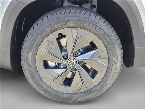 New 2026 Volkswagen Taos S FWD image 10