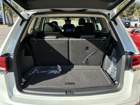 New 2026 Volkswagen Atlas SE image 32