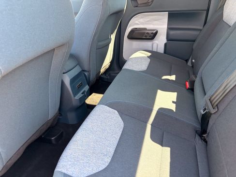 Certified 2025 Ford Maverick XLT FWD image 15