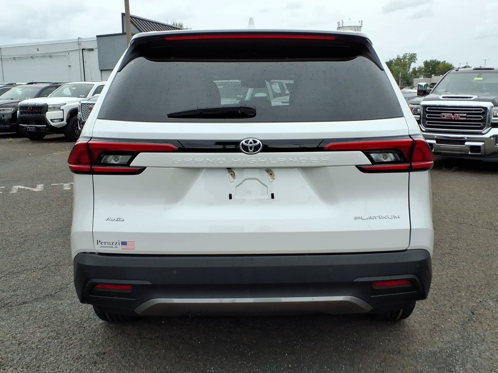 Used 2024 Toyota Grand Highlander AWD image 4