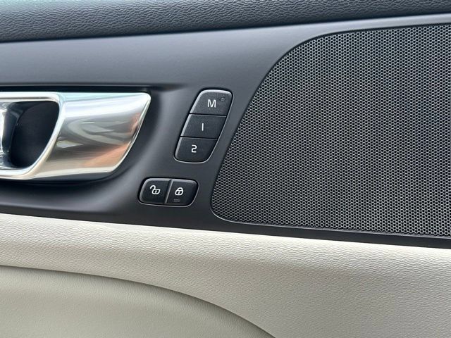 Certified 2023 Volvo S60 B5 Plus w/ Climate Package FWD image 31