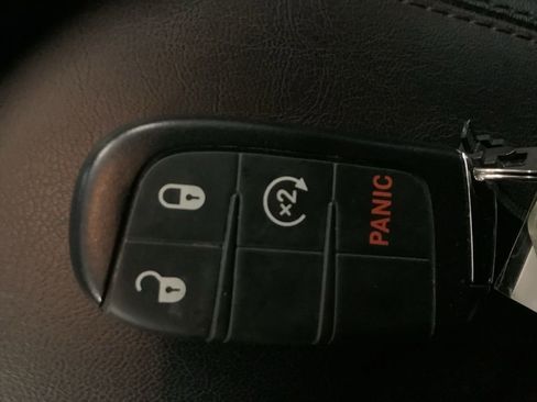 Used 2023 Jeep Compass Latitude AWD/4WD image 25
