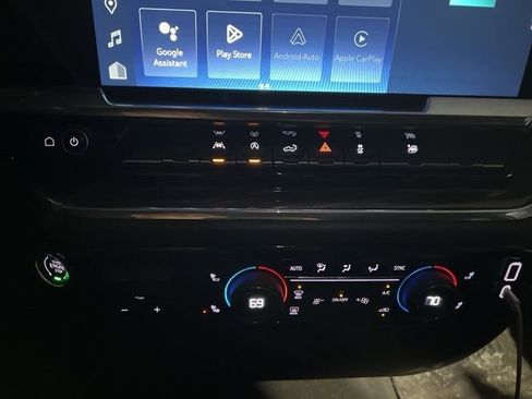 Used 2024 Chevrolet Silverado 1500 RST image 21