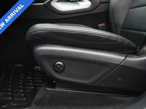 Used 2024 Mercedes-Benz GLS 450 4MATIC image 46