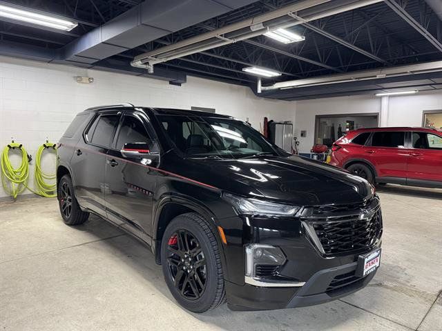 Used 2023 Chevrolet Traverse Premier w/ Redline Edition AWD/4WD image 3