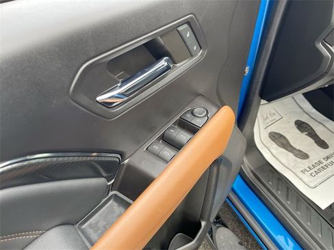 Certified 2024 GMC Canyon AT4 image 23