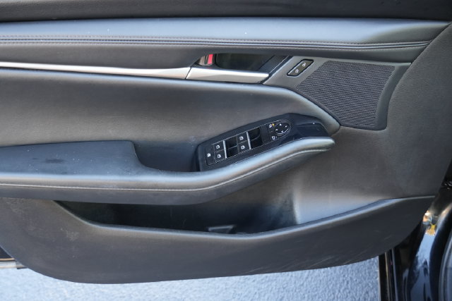 Used 2024 MAZDA MAZDA3 s FWD image 21