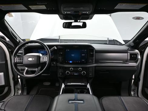 Used 2025 Ford F250 Platinum AWD/4WD image 27