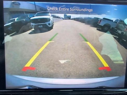 Used 2023 Chrysler Pacifica Touring-L FWD image 26