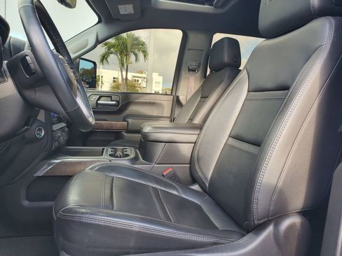 Used 2023 GMC Sierra 3500 Denali w/ Denali Ultimate Package image 19