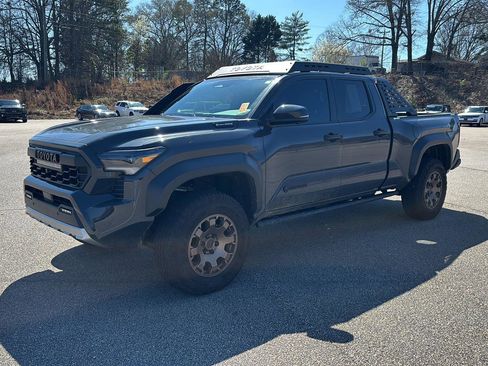 Used 2025 Toyota Tacoma 4x4 Double Cab Hybrid image 1