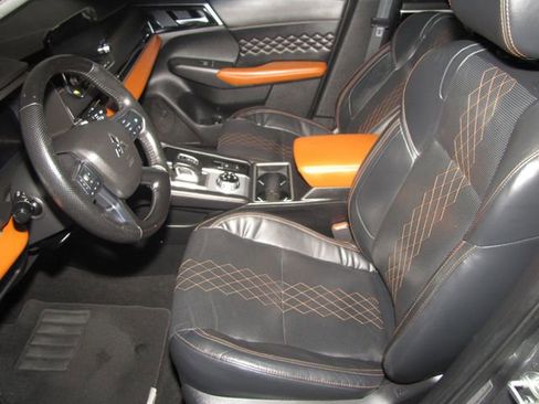Used 2022 Mitsubishi Outlander SEL AWD/4WD image 10