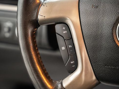 Used 2011 Chevrolet Suburban LTZ AWD/4WD image 26