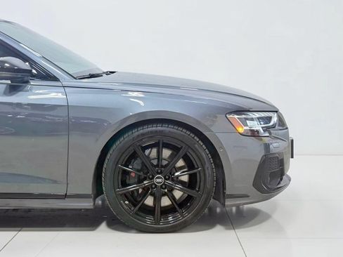 Used 2023 Audi S8 AWD/4WD image 12