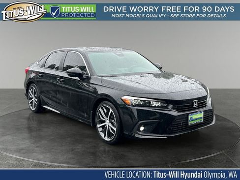 Used 2024 Honda Civic Touring image 1