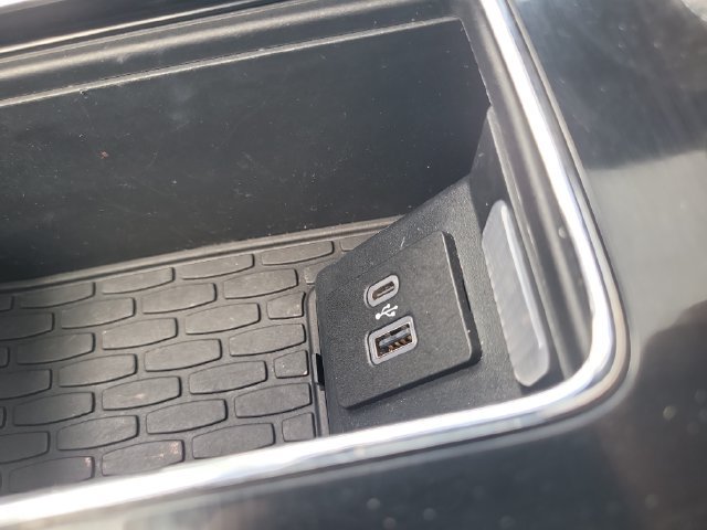 Used 2023 Lincoln Aviator Reserve w/ Equipment Group 201A RWD image 30
