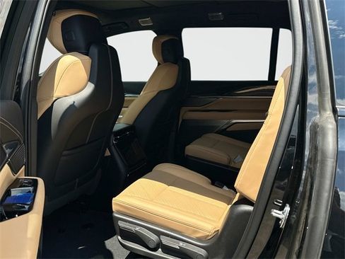 New 2025 Cadillac Escalade IQ Luxury 2 image 11