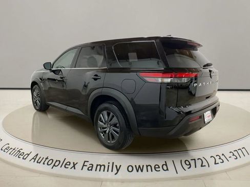 Used 2023 Nissan Pathfinder S AWD/4WD image 3