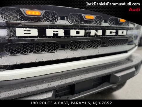 Used 2024 Ford Bronco Outer Banks AWD/4WD image 23