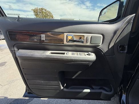 Used 2010 Lincoln MKX 2WD image 14