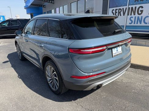 Used 2023 Lincoln Corsair Reserve image 13