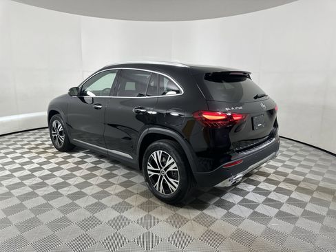 Used 2025 Mercedes-Benz GLA 250 4MATIC image 6
