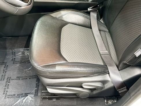 Used 2024 Jeep Compass Latitude image 20