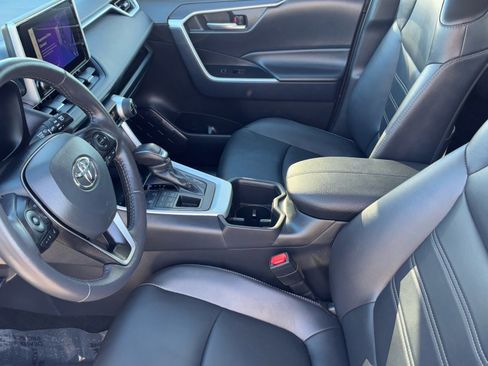 Certified 2025 Toyota RAV4 XLE Premium image 19