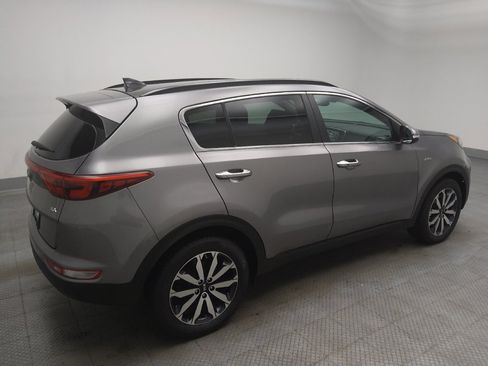 Used 2018 Kia Sportage EX w/ Option Group 040 AWD/4WD image 10