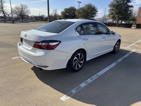 Used 2016 Honda Accord EX-L image 5