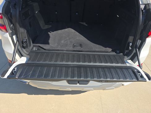 Used 2022 BMW X5 xDrive40i w/ Premium Package image 10