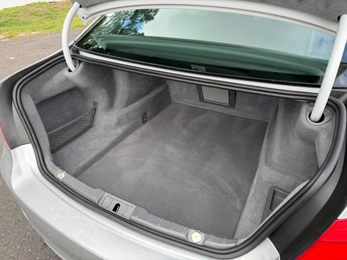 Used 2011 BMW 750Li RWD image 36