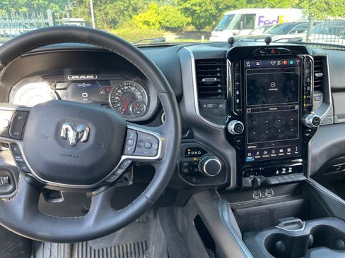 Used 2025 RAM 1500 Big Horn AWD/4WD image 7