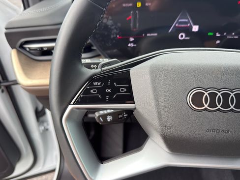 Certified 2025 Audi Q5 Premium AWD/4WD image 22