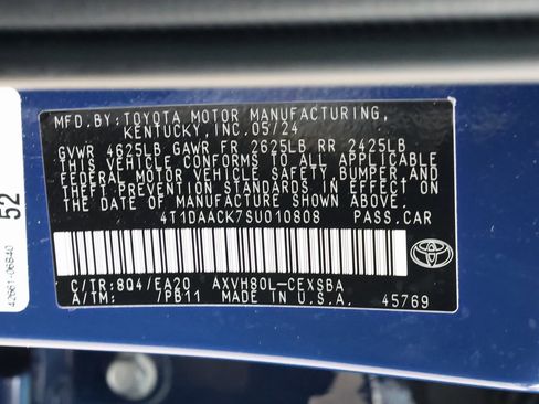 Used 2025 Toyota Camry SE image 33