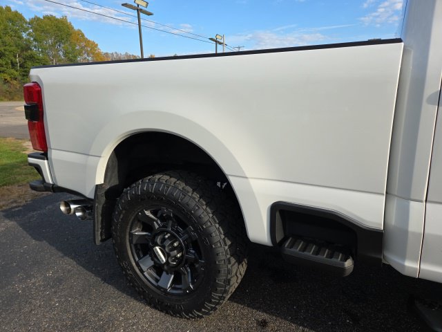 Used 2023 Ford F250 Lariat w/ Lariat Ultimate Package AWD/4WD image 43