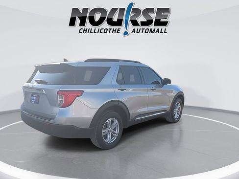 Used 2022 Ford Explorer XLT image 8