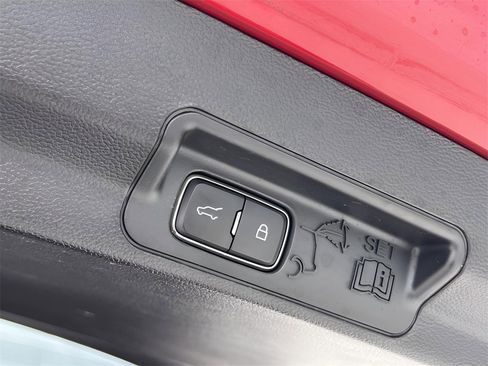 Used 2020 Ford Explorer ST w/ ST Street Pack image 21