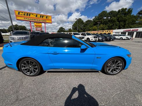 Used 2017 Ford Mustang GT Premium w/ Equipment Group 401A image 7