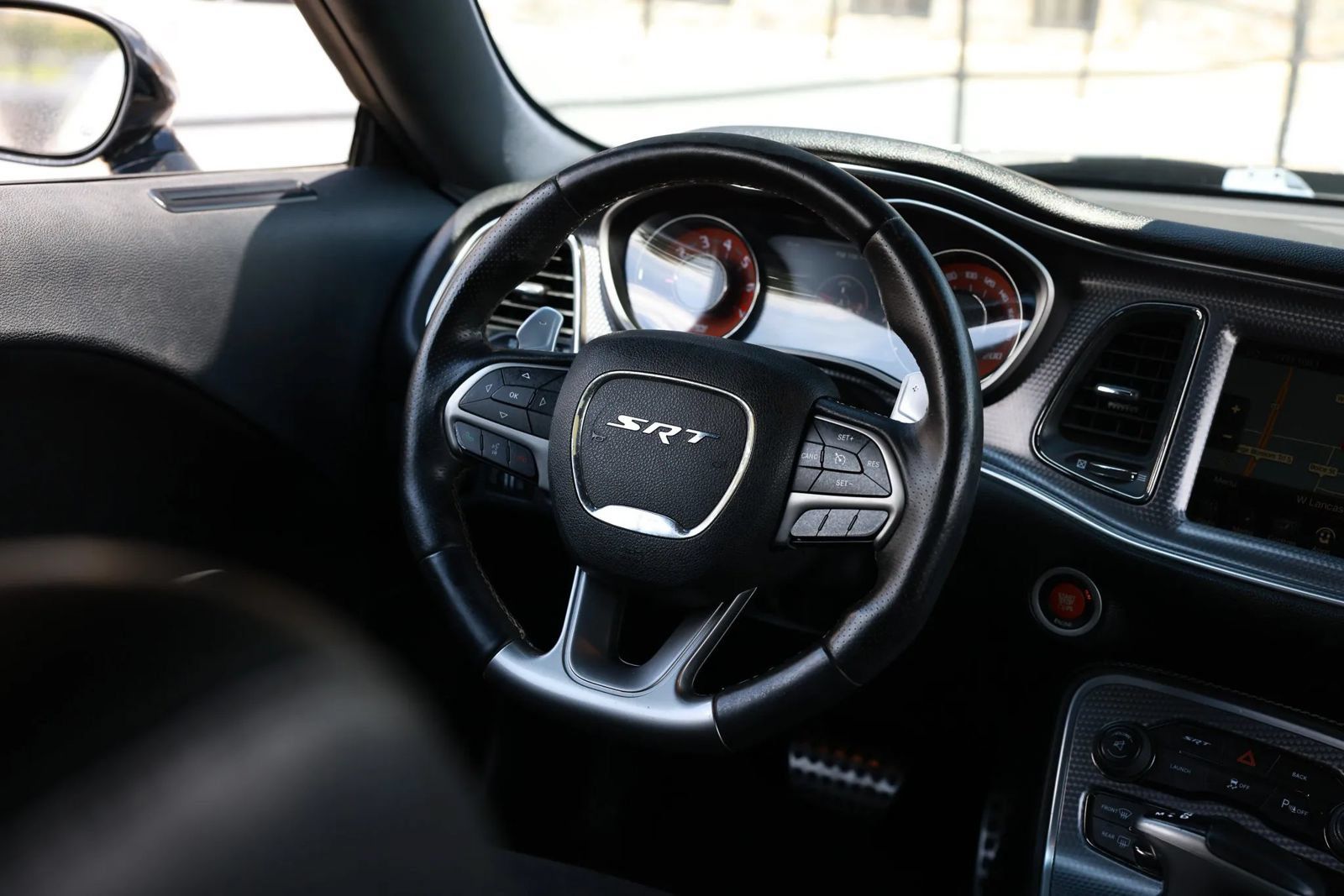 Used 2015 Dodge Challenger SRT Hellcat RWD image 27