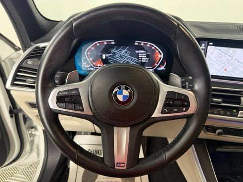 Used 2022 BMW X5 xDrive40i w/ M Sport Package AWD/4WD image 42