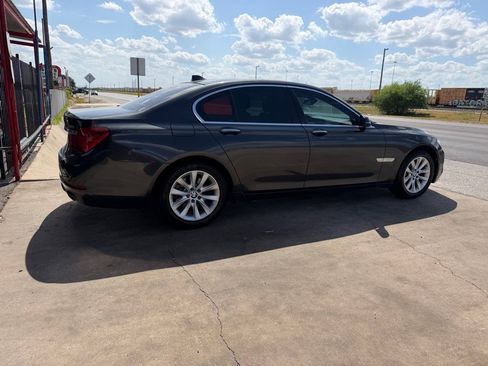 Used 2015 BMW 740i RWD image 17