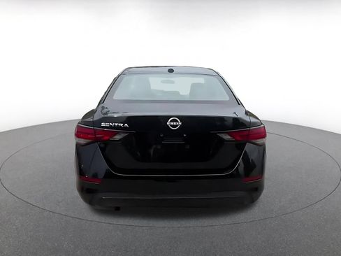 Used 2025 Nissan Sentra SV FWD image 5
