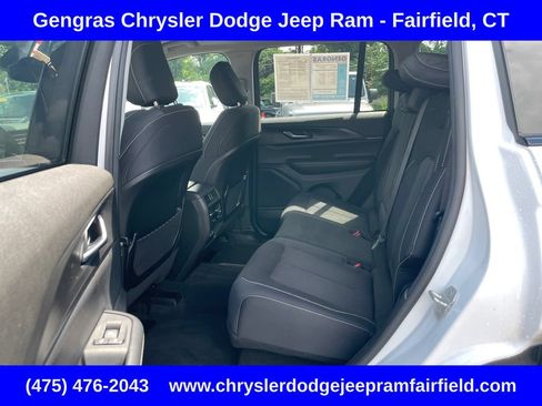 Certified 2023 Jeep Grand Cherokee Laredo w/ Luxury Tech Group I AWD/4WD image 40