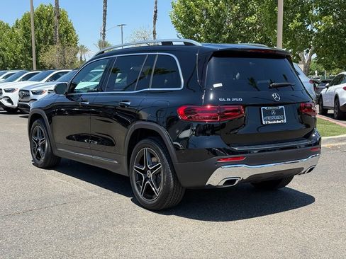 New 2026 Mercedes-Benz GLB 250 image 7