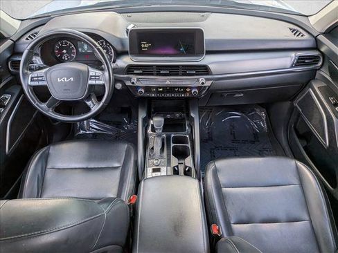Used 2022 Kia Telluride LX AWD/4WD image 18